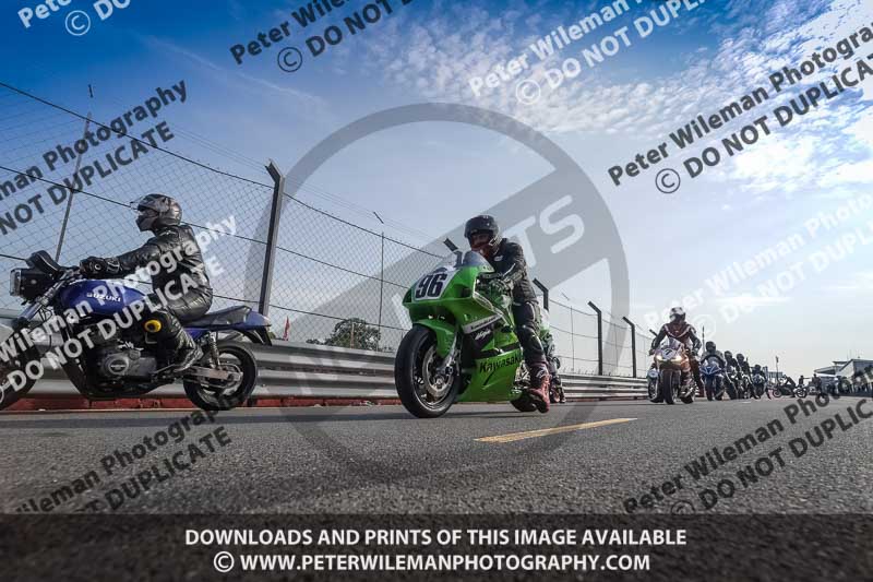 donington no limits trackday;donington park photographs;donington trackday photographs;no limits trackdays;peter wileman photography;trackday digital images;trackday photos